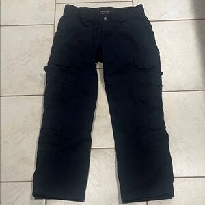 Navy blue 5.11 tactical Cargo’s Pants